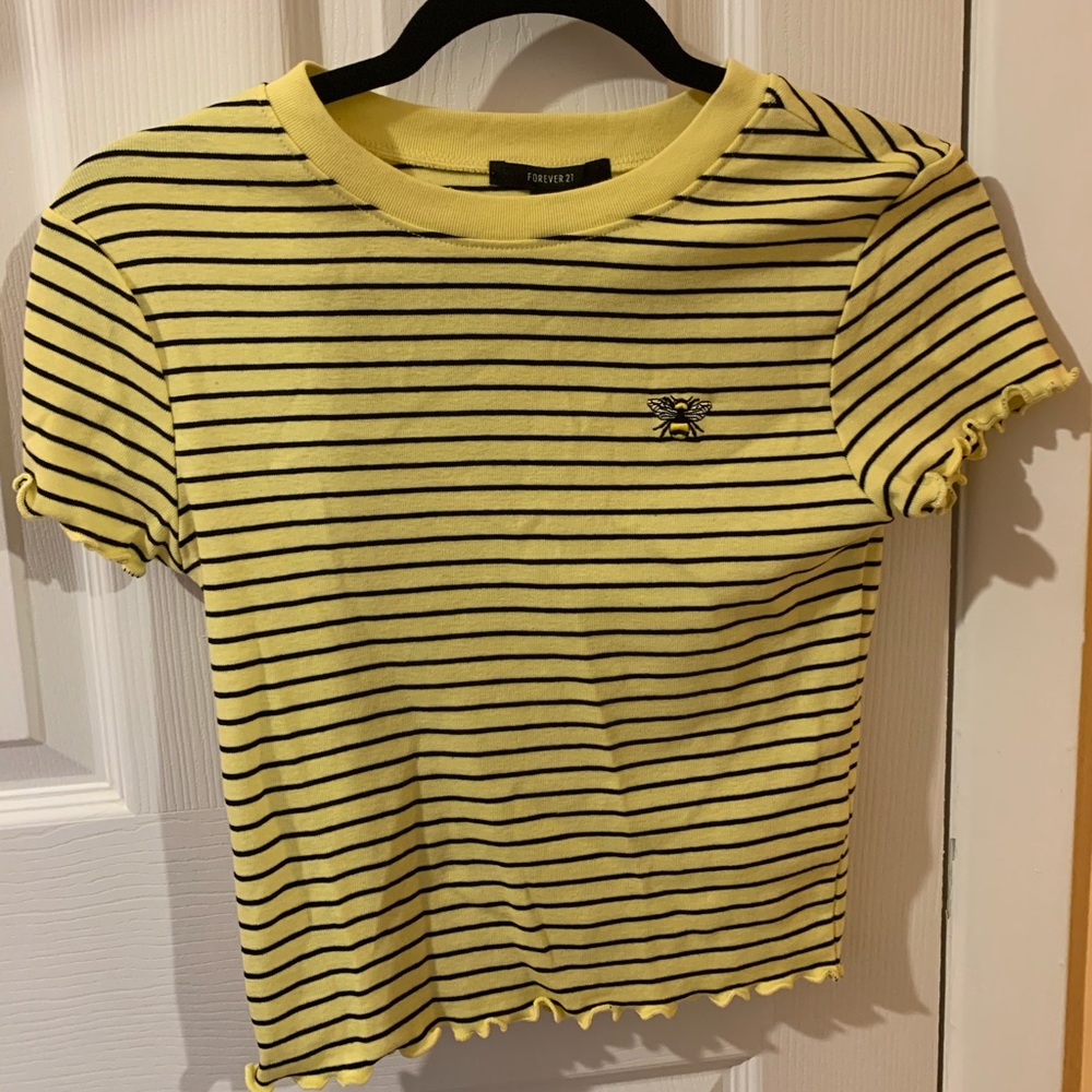 Cute Bumble Tee in Small